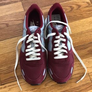 Air Vortex burgundy and gray